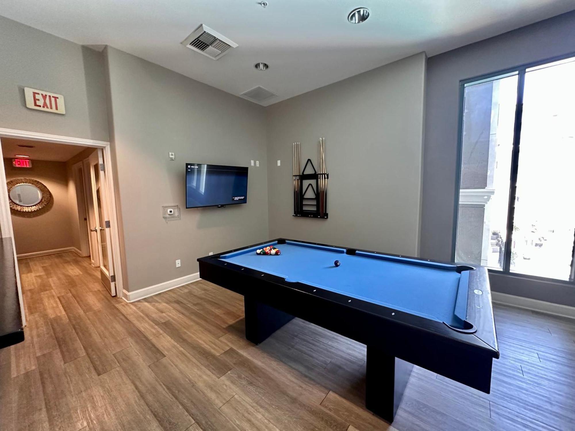 Allura Little Italy - 2 Bedroom In Downtown's Spot Apartment San Diego