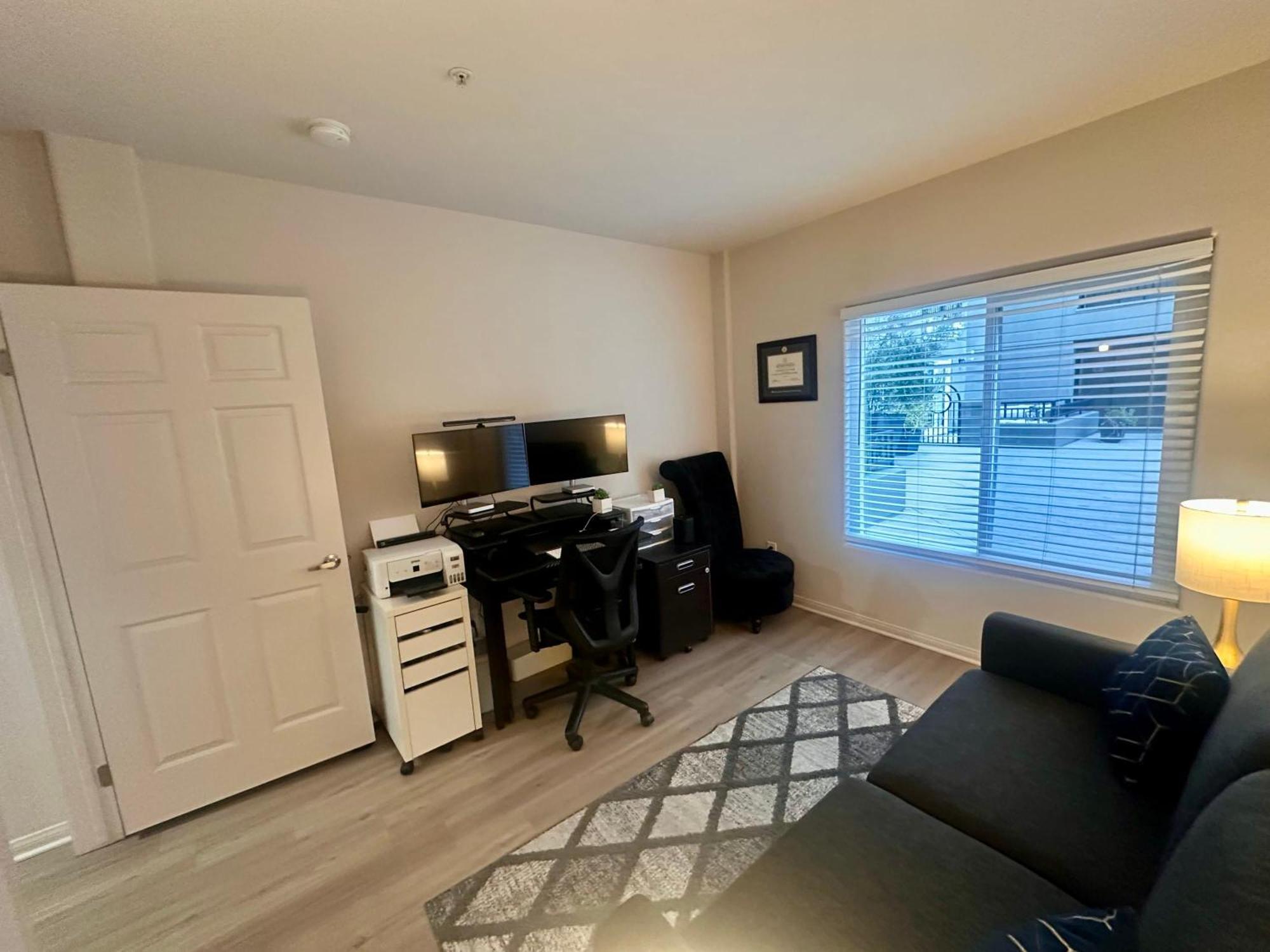Allura Little Italy - 2 Bedroom In Downtown's Spot Apartment San Diego