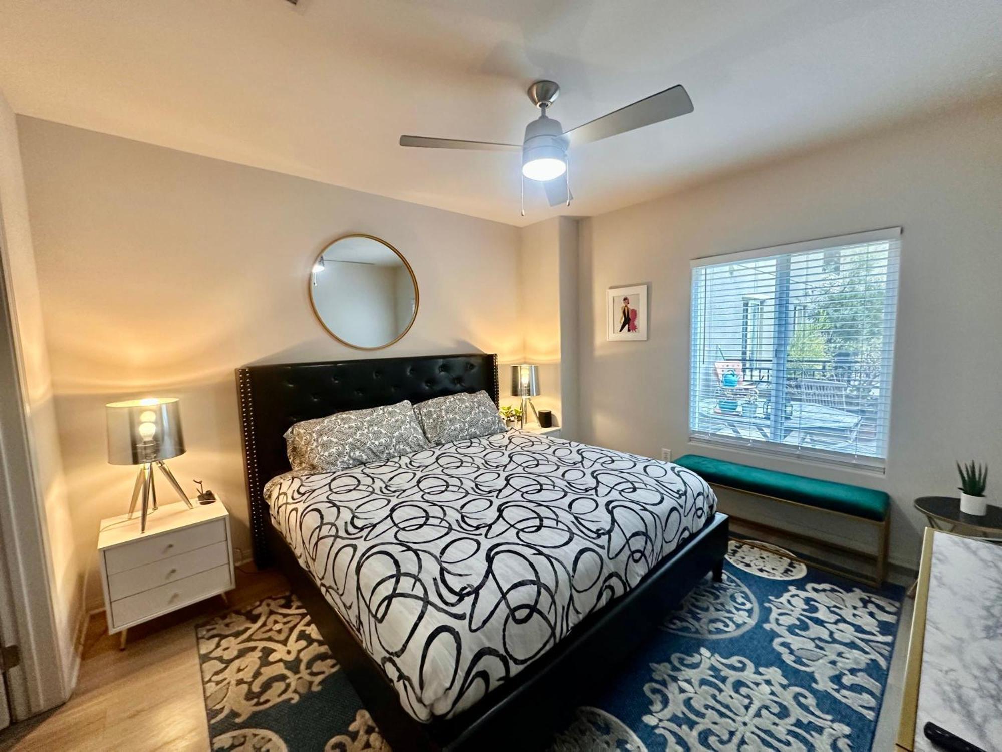 Allura Little Italy - 2 Bedroom In Downtown's Spot